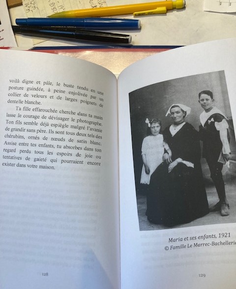 en travaillant (re)viennent les mots – et la&nbsp;fierté